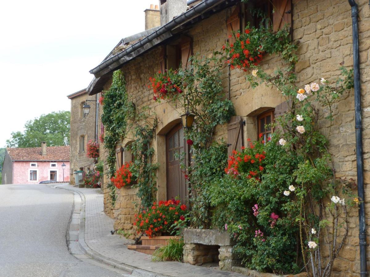 Chalet Des Marmottes Virton Exterior photo